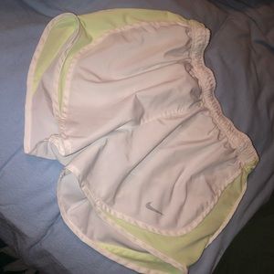 Nike Shorts - white & green